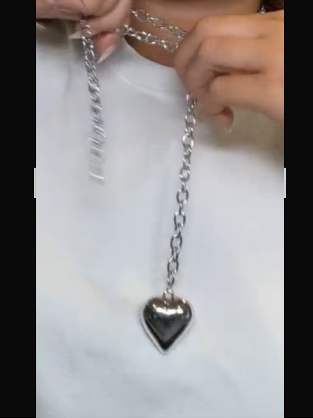 Silver Heart Pendant Chain Necklace - Women's Jewelry